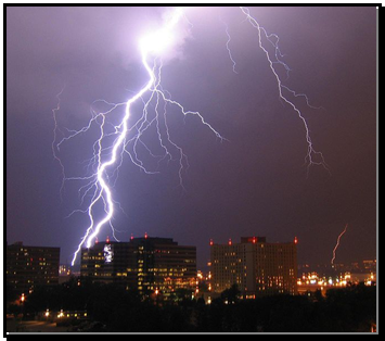 Opis: 663px-Lightning_in_Arlington